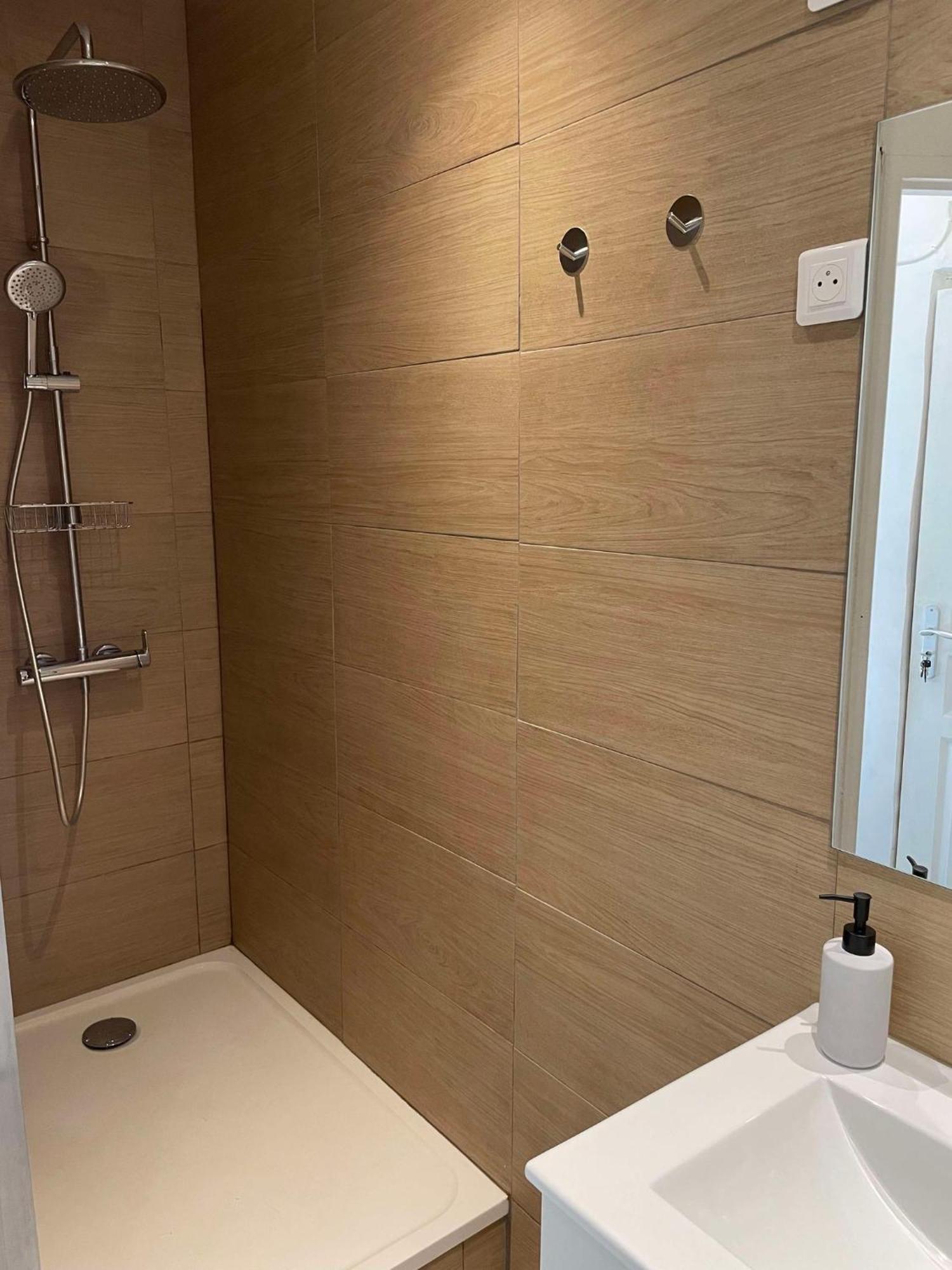 Marseille Centre - Wifi - Lave Et Seche Linge - Calme - Cuisine Apartment Bagian luar foto